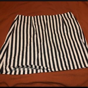 striped mini skirt